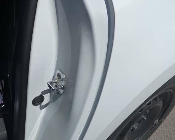 Белый Рено Меган, объемом двигателя 1.5 л и пробегом 275 тыс. км за 6500 $, фото 10 на Automoto.ua