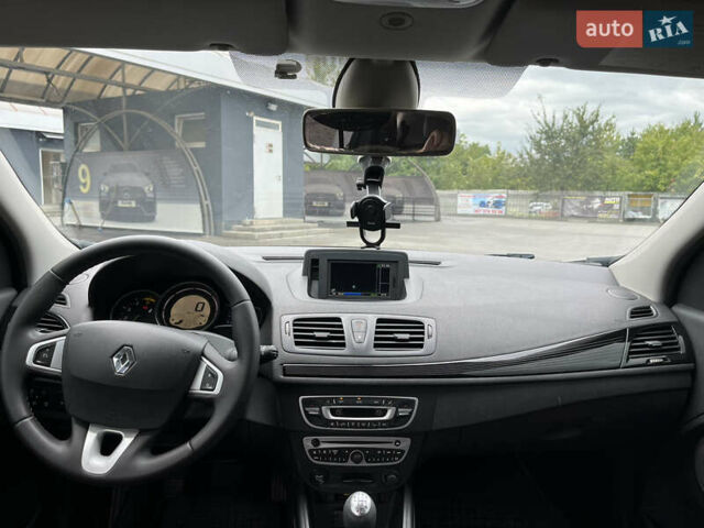 Білий Рено Меган, об'ємом двигуна 1.5 л та пробігом 269 тис. км за 5900 $, фото 12 на Automoto.ua