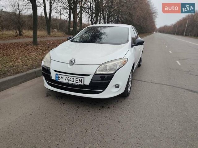 Белый Рено Меган, объемом двигателя 1.6 л и пробегом 168 тыс. км за 7500 $, фото 11 на Automoto.ua