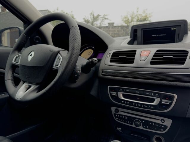 Білий Рено Меган, об'ємом двигуна 1.5 л та пробігом 245 тис. км за 7100 $, фото 18 на Automoto.ua