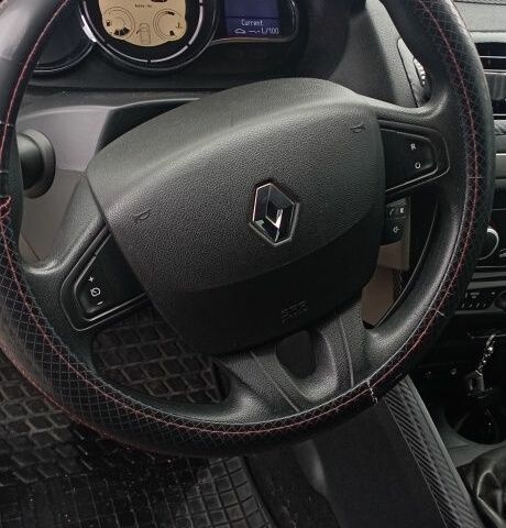 Белый Рено Меган, объемом двигателя 1.5 л и пробегом 225 тыс. км за 6300 $, фото 10 на Automoto.ua