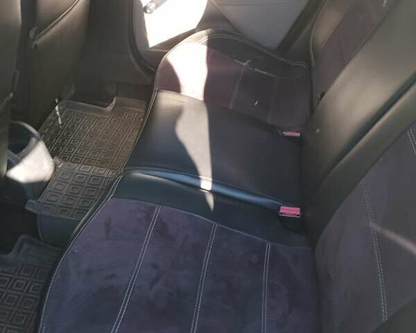 Белый Рено Меган, объемом двигателя 1.46 л и пробегом 289 тыс. км за 4000 $, фото 1 на Automoto.ua