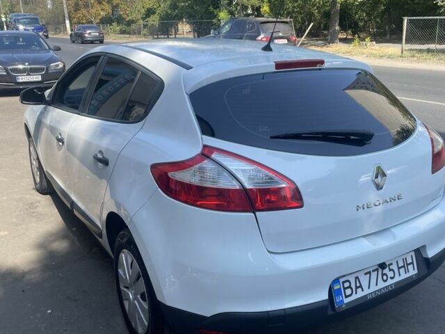 Белый Рено Меган, объемом двигателя 1.5 л и пробегом 270 тыс. км за 6500 $, фото 3 на Automoto.ua