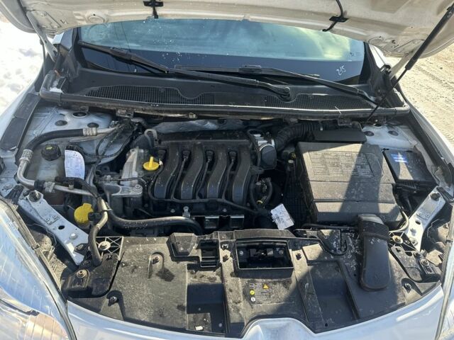 Білий Рено Меган, об'ємом двигуна 1.6 л та пробігом 137 тис. км за 7600 $, фото 6 на Automoto.ua