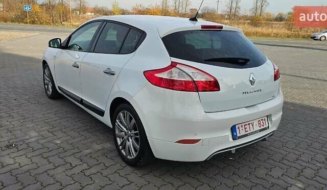 Белый Рено Меган, объемом двигателя 1.5 л и пробегом 231 тыс. км за 7200 $, фото 6 на Automoto.ua