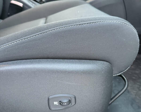 Білий Рено Меган, об'ємом двигуна 1.6 л та пробігом 140 тис. км за 7350 $, фото 64 на Automoto.ua