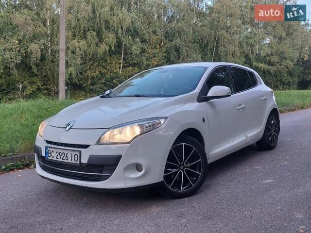 Білий Рено Меган, об'ємом двигуна 1.46 л та пробігом 163 тис. км за 7500 $, фото 14 на Automoto.ua