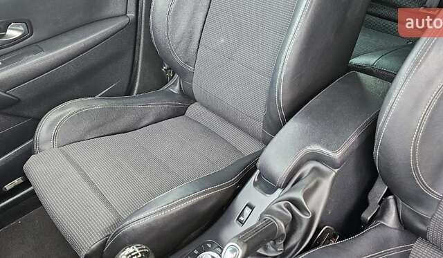 Белый Рено Меган, объемом двигателя 1.5 л и пробегом 231 тыс. км за 7200 $, фото 15 на Automoto.ua