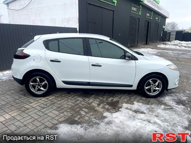 Белый Рено Меган, объемом двигателя 1.5 л и пробегом 280 тыс. км за 5600 $, фото 6 на Automoto.ua