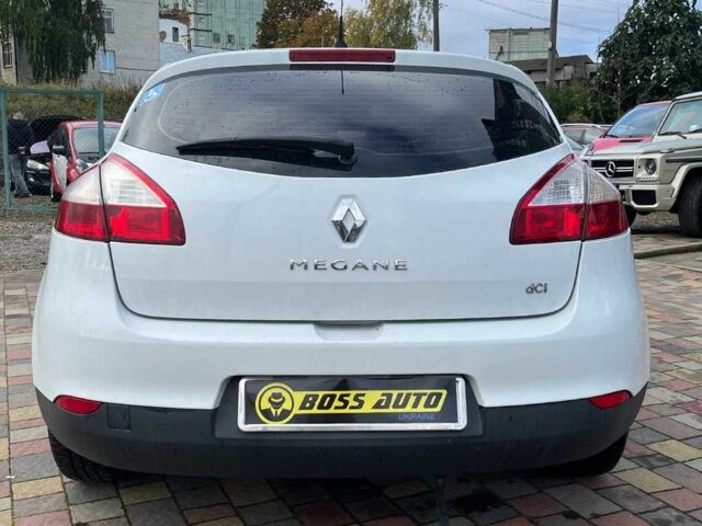 Белый Рено Меган, объемом двигателя 1.4 л и пробегом 198 тыс. км за 5900 $, фото 5 на Automoto.ua
