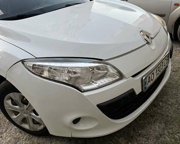 Білий Рено Меган, об'ємом двигуна 1.5 л та пробігом 375 тис. км за 6100 $, фото 8 на Automoto.ua