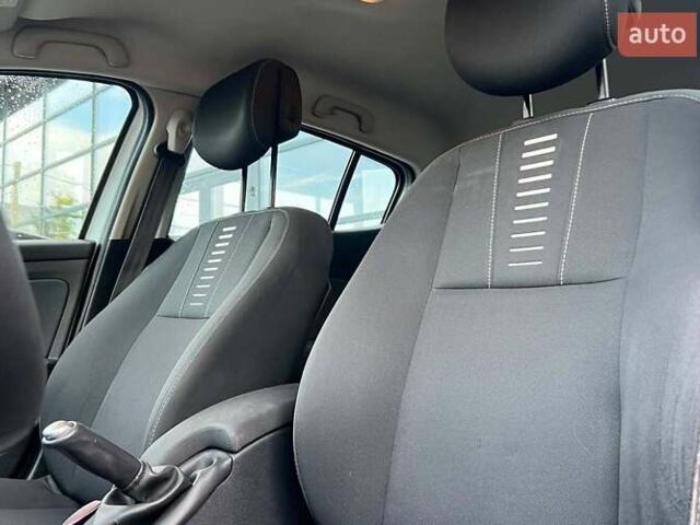 Белый Рено Меган, объемом двигателя 1.46 л и пробегом 188 тыс. км за 7700 $, фото 8 на Automoto.ua