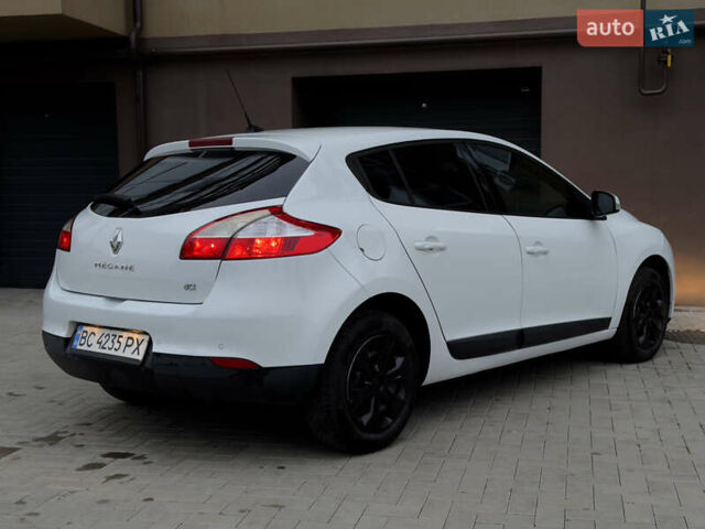 Белый Рено Меган, объемом двигателя 1.46 л и пробегом 275 тыс. км за 5800 $, фото 15 на Automoto.ua