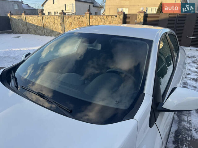 Білий Рено Меган, об'ємом двигуна 1.6 л та пробігом 139 тис. км за 7600 $, фото 20 на Automoto.ua