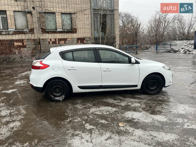 Білий Рено Меган, об'ємом двигуна 1.5 л та пробігом 246 тис. км за 6000 $, фото 8 на Automoto.ua