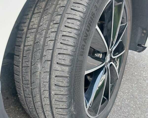 Білий Рено Меган, об'ємом двигуна 1.46 л та пробігом 163 тис. км за 7500 $, фото 36 на Automoto.ua