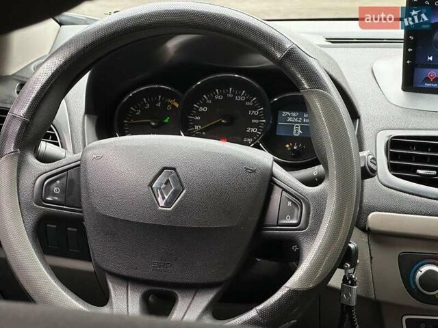 Белый Рено Меган, объемом двигателя 1.5 л и пробегом 275 тыс. км за 6440 $, фото 18 на Automoto.ua