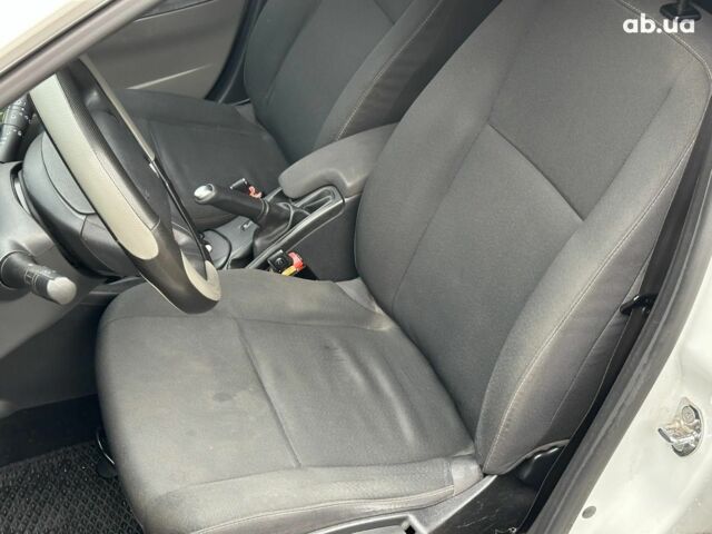 Белый Рено Меган, объемом двигателя 1.5 л и пробегом 275 тыс. км за 6440 $, фото 11 на Automoto.ua