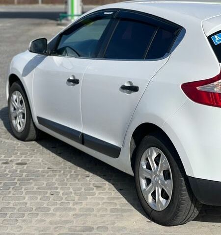 Белый Рено Меган, объемом двигателя 1.46 л и пробегом 200 тыс. км за 5900 $, фото 8 на Automoto.ua