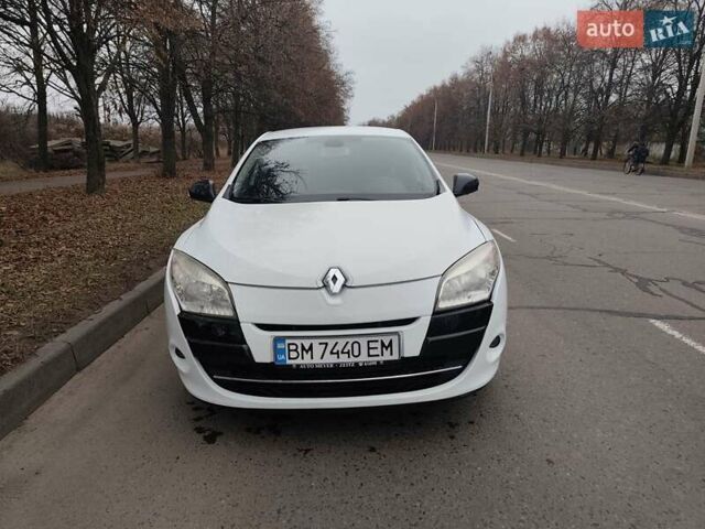 Белый Рено Меган, объемом двигателя 1.6 л и пробегом 168 тыс. км за 7500 $, фото 10 на Automoto.ua