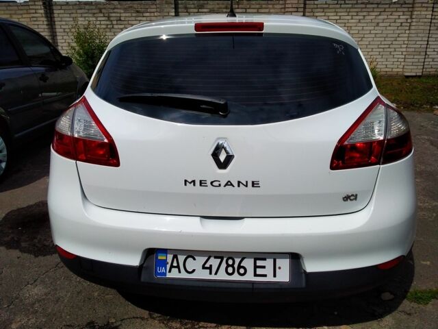 Білий Рено Меган, об'ємом двигуна 1.5 л та пробігом 191 тис. км за 6800 $, фото 2 на Automoto.ua
