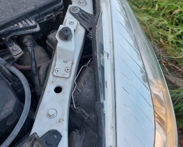 Білий Рено Меган, об'ємом двигуна 1.46 л та пробігом 163 тис. км за 7500 $, фото 37 на Automoto.ua