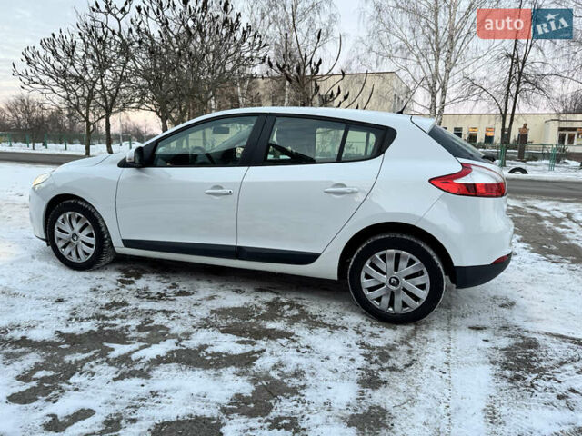 Білий Рено Меган, об'ємом двигуна 1.6 л та пробігом 140 тис. км за 7350 $, фото 20 на Automoto.ua