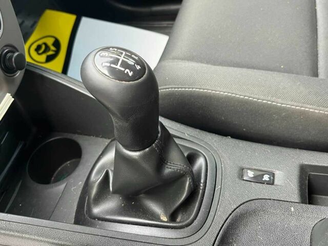 Белый Рено Меган, объемом двигателя 1.4 л и пробегом 198 тыс. км за 5900 $, фото 14 на Automoto.ua