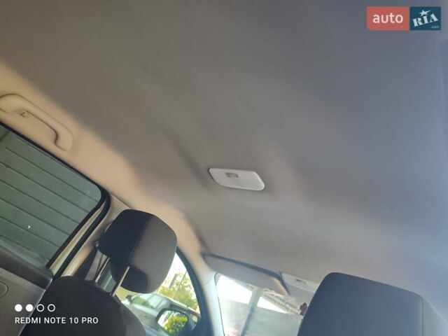 Белый Рено Меган, объемом двигателя 1.46 л и пробегом 241 тыс. км за 6500 $, фото 10 на Automoto.ua