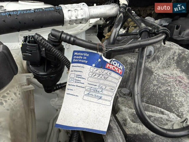 Белый Рено Меган, объемом двигателя 1.6 л и пробегом 198 тыс. км за 6200 $, фото 14 на Automoto.ua