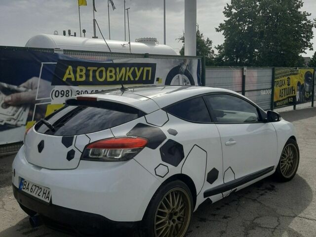 Белый Рено Меган, объемом двигателя 1.5 л и пробегом 252 тыс. км за 6500 $, фото 2 на Automoto.ua