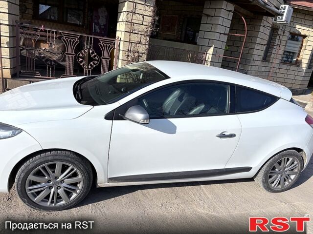 Белый Рено Меган, объемом двигателя 1.5 л и пробегом 265 тыс. км за 6000 $, фото 12 на Automoto.ua