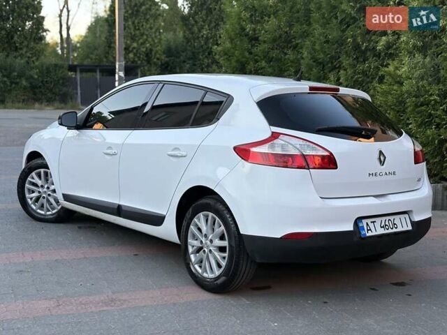 Белый Рено Меган, объемом двигателя 1.46 л и пробегом 238 тыс. км за 5850 $, фото 13 на Automoto.ua
