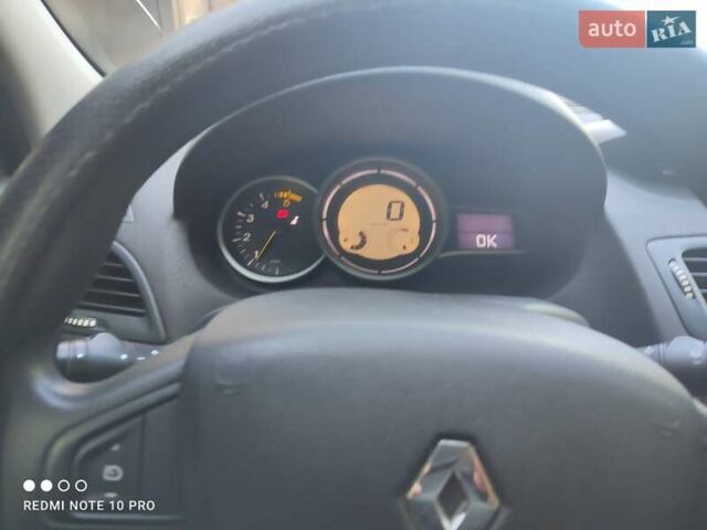 Белый Рено Меган, объемом двигателя 1.46 л и пробегом 241 тыс. км за 6500 $, фото 8 на Automoto.ua
