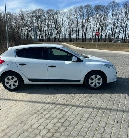 Белый Рено Меган, объемом двигателя 1.46 л и пробегом 200 тыс. км за 5900 $, фото 4 на Automoto.ua
