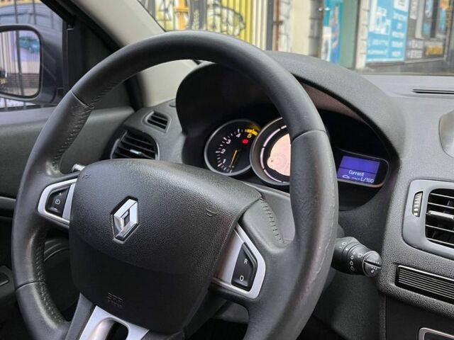 Білий Рено Меган, об'ємом двигуна 0 л та пробігом 190 тис. км за 6999 $, фото 20 на Automoto.ua