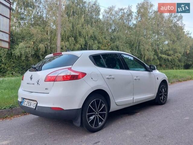 Білий Рено Меган, об'ємом двигуна 1.46 л та пробігом 163 тис. км за 7500 $, фото 30 на Automoto.ua