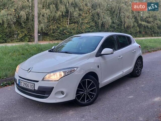 Білий Рено Меган, об'ємом двигуна 1.46 л та пробігом 163 тис. км за 7500 $, фото 15 на Automoto.ua