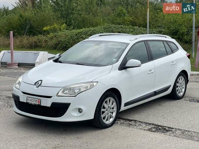 Белый Рено Меган, объемом двигателя 1.5 л и пробегом 171 тыс. км за 7900 $, фото 1 на Automoto.ua