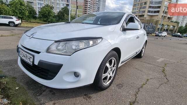 Білий Рено Меган, об'ємом двигуна 1.5 л та пробігом 311 тис. км за 6500 $, фото 4 на Automoto.ua