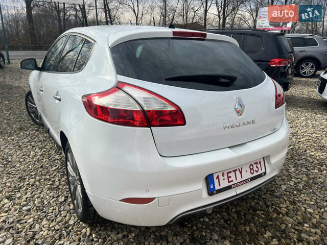 Белый Рено Меган, объемом двигателя 1.5 л и пробегом 231 тыс. км за 6999 $, фото 10 на Automoto.ua