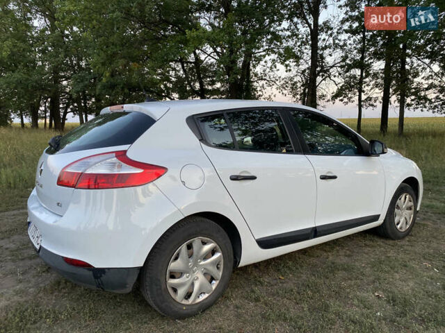 Білий Рено Меган, об'ємом двигуна 1.46 л та пробігом 223 тис. км за 6000 $, фото 5 на Automoto.ua