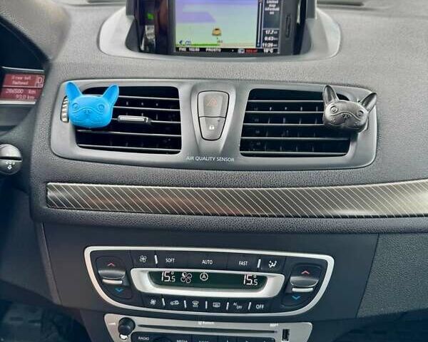 Белый Рено Меган, объемом двигателя 1.5 л и пробегом 290 тыс. км за 7100 $, фото 21 на Automoto.ua