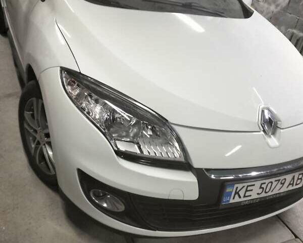 Белый Рено Меган, объемом двигателя 1.6 л и пробегом 183 тыс. км за 6450 $, фото 7 на Automoto.ua