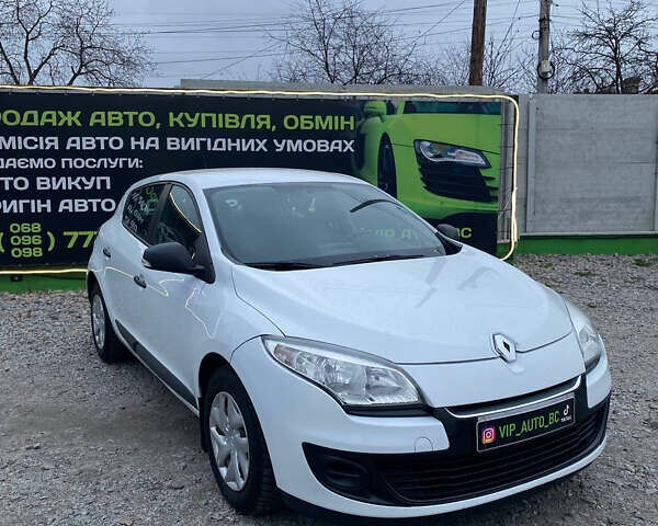 Белый Рено Меган, объемом двигателя 1.46 л и пробегом 230 тыс. км за 7400 $, фото 8 на Automoto.ua