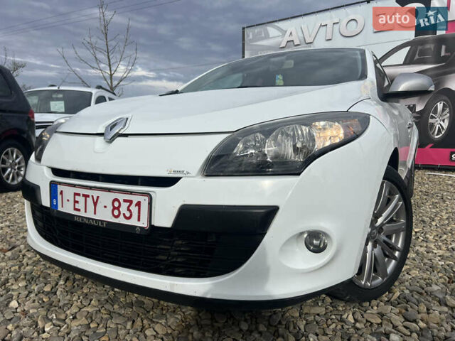 Белый Рено Меган, объемом двигателя 1.5 л и пробегом 231 тыс. км за 6999 $, фото 1 на Automoto.ua