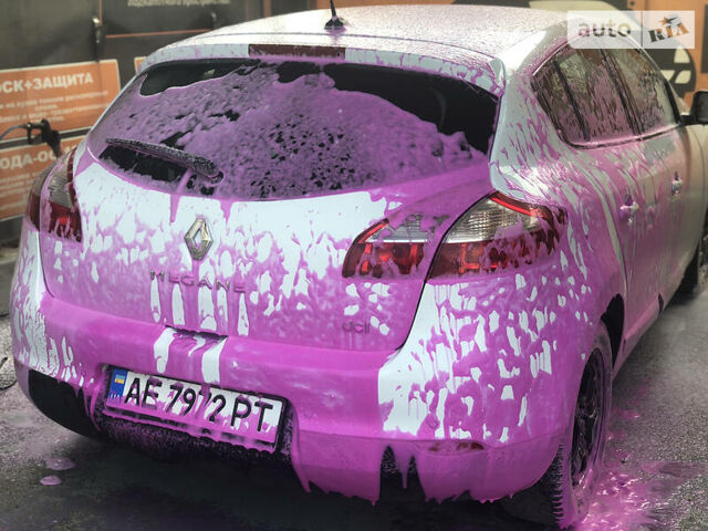 Белый Рено Меган, объемом двигателя 1.5 л и пробегом 309 тыс. км за 7990 $, фото 33 на Automoto.ua