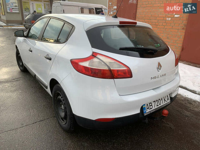 Белый Рено Меган, объемом двигателя 1.46 л и пробегом 290 тыс. км за 6500 $, фото 3 на Automoto.ua