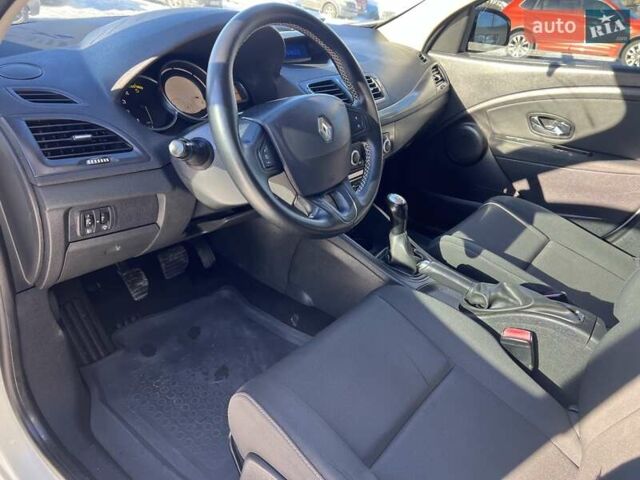 Білий Рено Меган, об'ємом двигуна 1.5 л та пробігом 280 тис. км за 5800 $, фото 9 на Automoto.ua