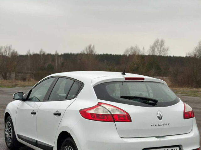 Білий Рено Меган, об'ємом двигуна 1.5 л та пробігом 362 тис. км за 7000 $, фото 8 на Automoto.ua